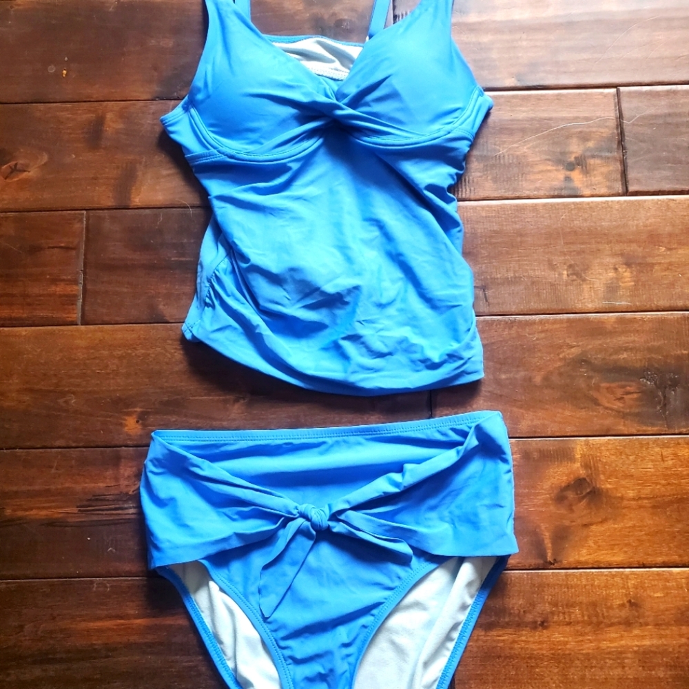 2 piece swim suit